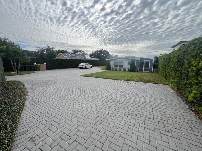 property at 7210 Seminole Dr