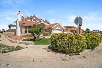11001 Essex Falls Ln in El Paso, TX - Building Photo - Building Photo