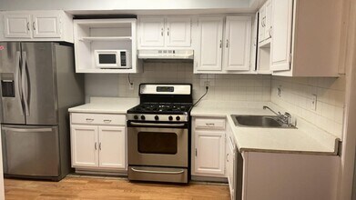 2507 S 68th St in Philadelphia, PA - Building Photo - Building Photo