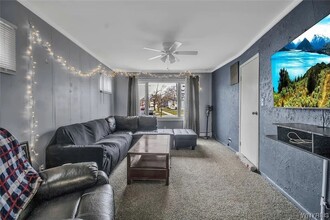 11 Kaufman Dr in Cheektowaga, NY - Building Photo - Building Photo