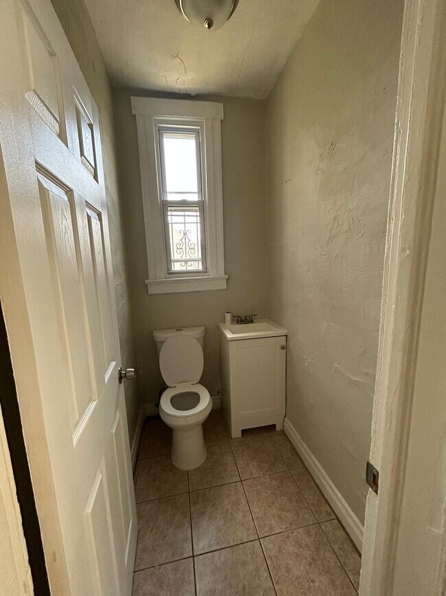 233 Rose St in Newark, NJ - Building Photo - Building Photo