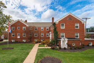 1382 Elbur Ave in Lakewood, OH - Building Photo