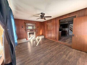 2130 S Riverside Dr in Iowa City, IA - Building Photo - Building Photo