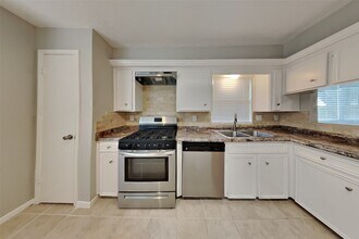 22719 Garden Canyon Dr in Katy, TX - Building Photo - Building Photo