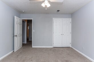Overlook at Midtown Apartments in Columbus, GA - Foto de edificio - Interior Photo