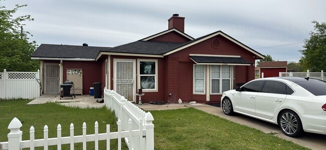 property at 2307 Lago Trail