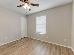 5906 Greengate Dr in Killeen, TX - Building Photo - Building Photo