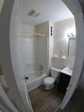 1026 W 30th St in Erie, PA - Building Photo - Building Photo