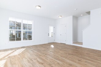 3026 Deptford St in Blacksburg, VA - Foto de edificio - Building Photo