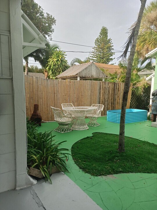 331 S M St in Lake Worth Beach, FL - Foto de edificio