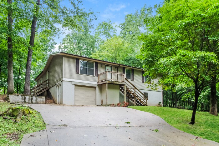 156 Cranbrook Dr in New Market, AL - Foto de edificio