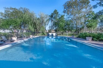 Regency Square Apartments in Tampa, FL - Foto de edificio - Building Photo