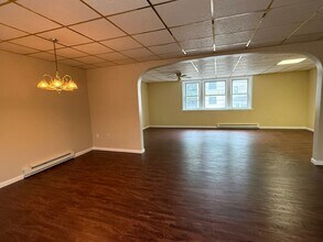 132 E Main St in Girardville, PA - Foto de edificio - Building Photo