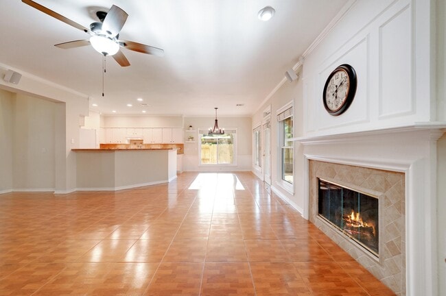 1165 Mesa Blanca in San Antonio, TX - Building Photo - Building Photo