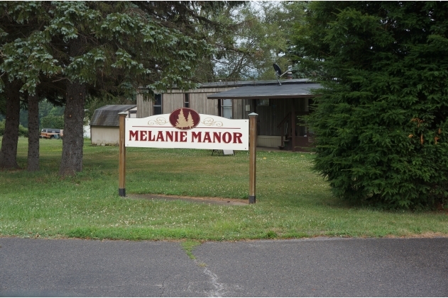 Melanie Manor in Ringtown, PA - Foto de edificio