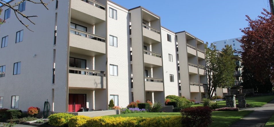 Croft House Apartments in Victoria, BC - Building Photo