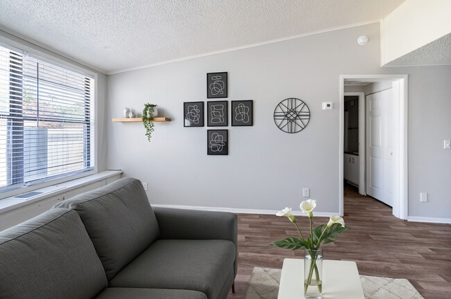 Canyon & Knox Landing