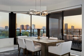 1040 E Osborn Rd in Phoenix, AZ - Building Photo - Building Photo