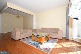 13955 Lullaby Rd in Germantown, MD - Building Photo - Building Photo