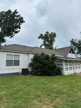 101 E Midland St in Shawnee, OK - Building Photo - Building Photo