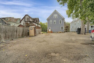 1316 7th St SE in Minneapolis, MN - Building Photo - Building Photo