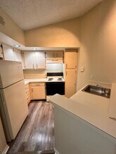 4540 Commander Dr in Orlando, FL - Building Photo - Building Photo