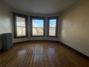 346 Norton St, Unit 2 in New Haven, CT - Building Photo - Building Photo