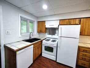 5319 E Willock Rd in Pittsburgh, PA - Building Photo - Building Photo