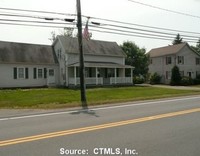 15 East Granby Rd in Granby, CT - Foto de edificio - Building Photo