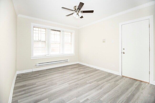 839 W Cornelia Ave, Unit 837-1N in Chicago, IL - Building Photo - Building Photo