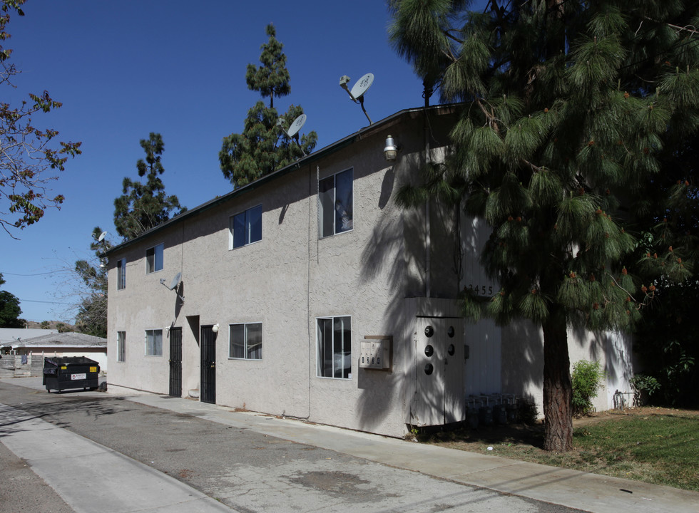 3455 Franklin Ave in Riverside, CA - Building Photo