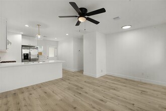 6403 Illinois St in Houston, TX - Building Photo - Building Photo