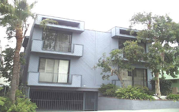 1743 Glendon Ave in Los Angeles, CA - Building Photo - Building Photo