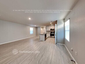 8126 Serro Medina in San Antonio, TX - Foto de edificio - Building Photo