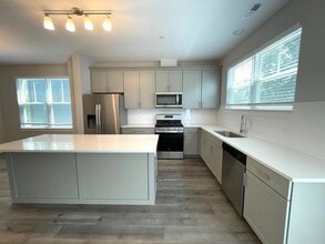 615 Broadway St in Libertyville, IL - Building Photo - Building Photo