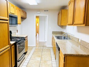 11391 Gardenaire Ln in Garden Grove, CA - Building Photo - Building Photo