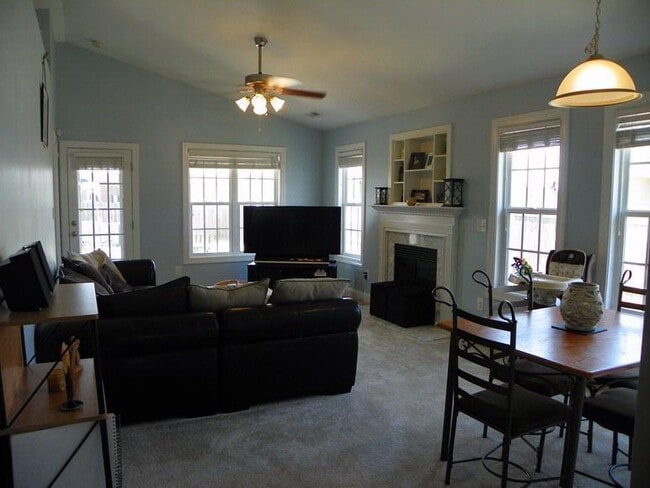 4112 Huntsmoor Ln in Wilson, NC - Building Photo - Building Photo