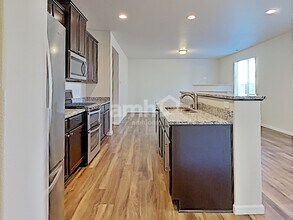 14017 67th Ave E in Puyallup, WA - Building Photo - Building Photo