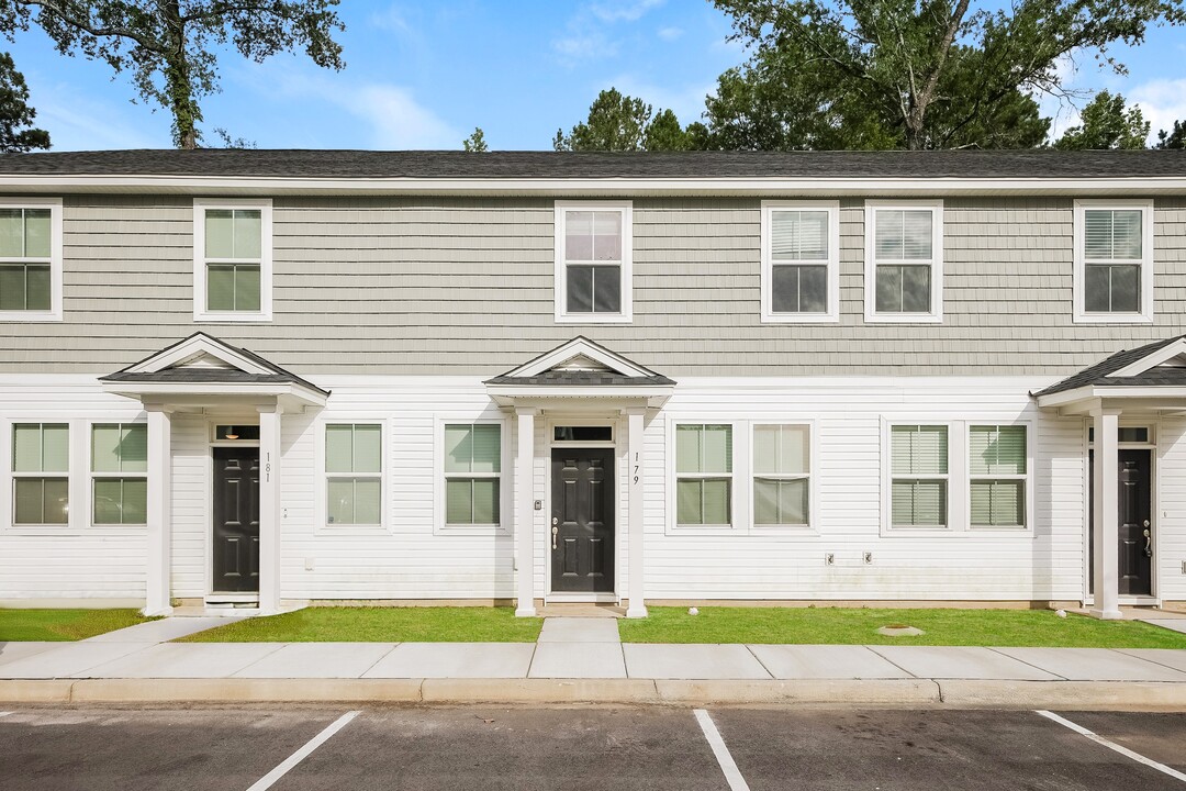 179 Morning Line Dr in Moncks Corner, SC - Building Photo