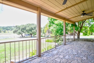 155 Nimitz Rd in Kerrville, TX - Building Photo - Building Photo