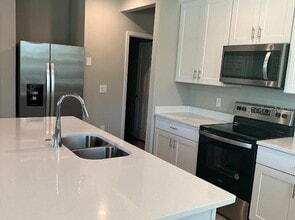 996 Desert Candle Dr in Ocoee, FL - Building Photo - Building Photo