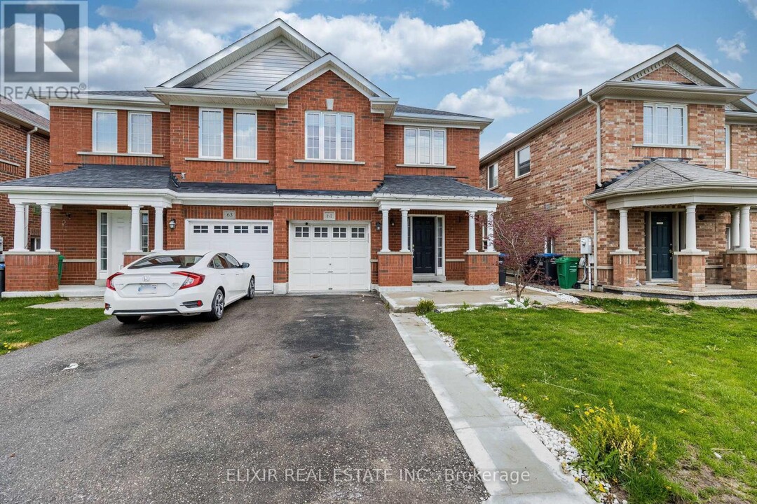 61 Bushmill Cir in Brampton, ON - Building Photo