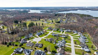 1063 Reservoir Run in Mineral Ridge, OH - Building Photo - Building Photo