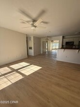 1001 Lighthouse Rd in Panama City Beach, FL - Foto de edificio - Building Photo