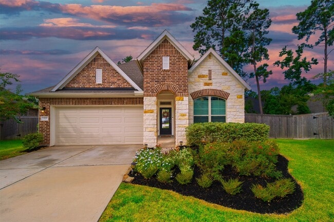 property at 323 Fanpalm Ct