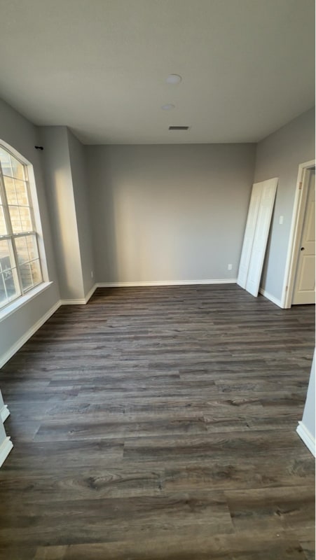 5204 Alta Vista Ln in Arlington, TX - Foto de edificio - Building Photo