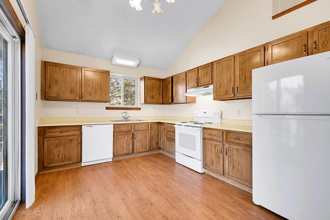 26172 Center Dr in Kittredge, CO - Building Photo - Building Photo