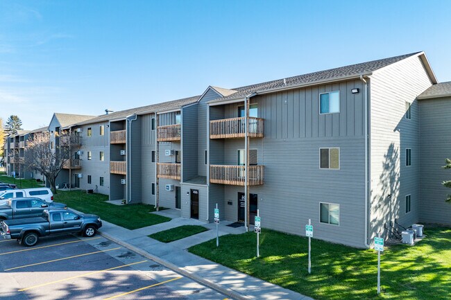 Chapelwood III Apartments in Sioux Falls, SD - Foto de edificio - Building Photo
