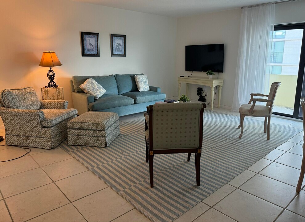 1501 S Flagler Dr in West Palm Beach, FL - Building Photo