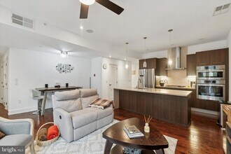 620 N 3rd St, Unit 3A in Philadelphia, PA - Building Photo - Building Photo